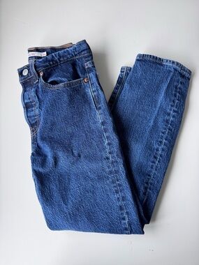 Levi's Straight Leg Jeans - Dark Blue